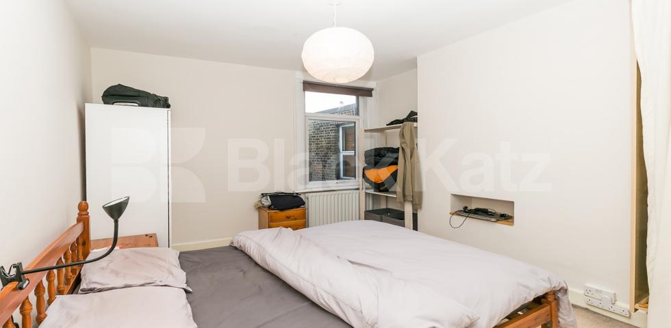 			LARGE 1 DOUBLE BEDROOM PROPERTY!, 1 Bedroom, 1 bath, 1 reception Flat			 Terront Road, HARRINGAY N4